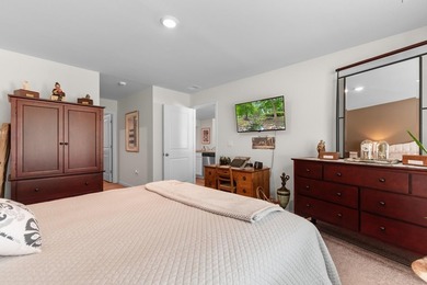 Welcome to this meticulously maintained 3-bedroom, 2-bath home - photo 14