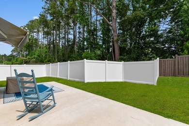 Welcome to this meticulously maintained 3-bedroom, 2-bath home - photo 28