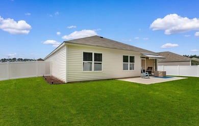 Welcome to this meticulously maintained 3-bedroom, 2-bath home - photo 29