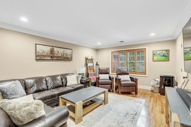 Amazing 5700sf Newly Redone All Brick Mansion on Private Setting - photo 32