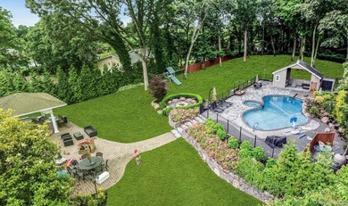 Amazing 5700sf Newly Redone All Brick Mansion on Private Setting - photo 46