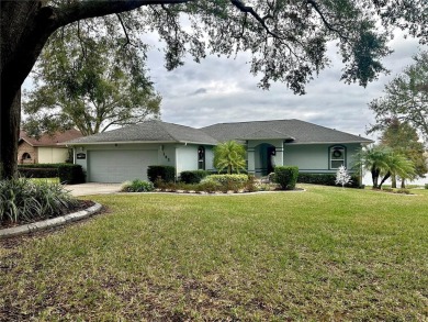 Lake Home For Sale in Auburndale, Florida