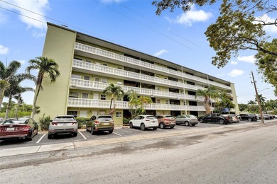 Modern coastal living East of US-1! This beautifully refreshed - photo 2