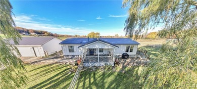 (private lake, pond, creek) Home For Sale in Watkins Glen New York