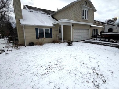 Wonder Lake Home For Sale in Wonder Lake Illinois