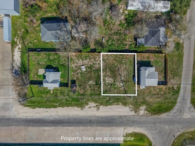 This prime lot is situated just a few blocks from Historic - photo 4