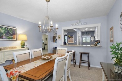 Absolutely Beautiful, 2 Bed/2 Bath, 1300 SqFt, Updated Condo in - photo 17