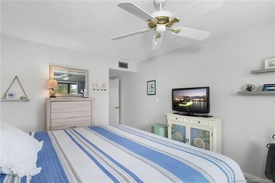 Absolutely Beautiful, 2 Bed/2 Bath, 1300 SqFt, Updated Condo in - photo 24