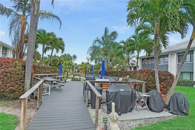 Absolutely Beautiful, 2 Bed/2 Bath, 1300 SqFt, Updated Condo in - photo 32