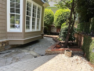 Wonderful cluster home located in popular 2000 Paces Ferry - photo 33