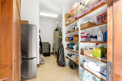 Seller to include $50,000 Active Membership with acceptable - photo 33