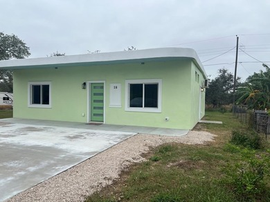 Welcome to your modern coastal retreat! This brand-new - photo 8