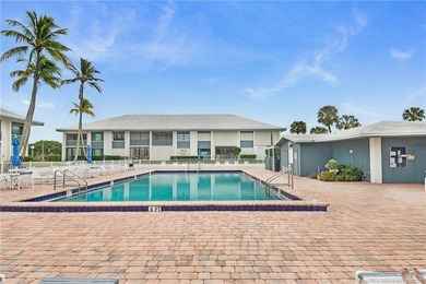 Absolutely Beautiful, 2 Bed/2 Bath, 1300 SqFt, Updated Condo in - photo 42