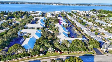 Absolutely Beautiful, 2 Bed/2 Bath, 1300 SqFt, Updated Condo in - photo 45