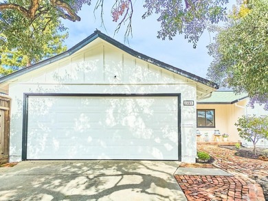 Welcome to this well-located 4BD/2BA home offering 1,370+ sq ft - photo 2