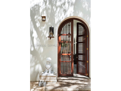 Mediterranean-style residence showcasing timeless architecture - photo 4