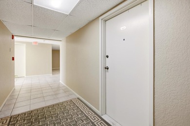 Virtually Staged. Wake up to breathtaking panoramic water views - photo 5