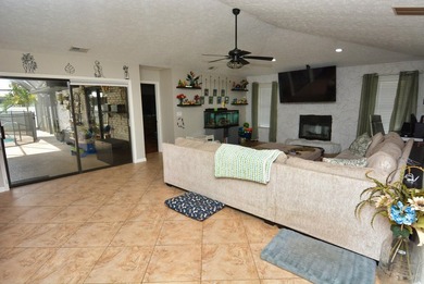 Beautiful Home! A Truly Must See Before You Buy! Immaculate - photo 7
