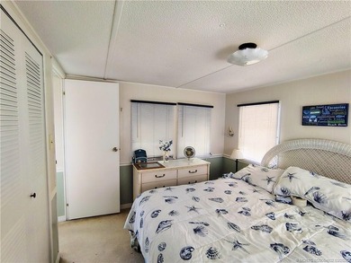 Great remodeled 2 bedroom 2 bath home. Pass thru from kitchen to - photo 29
