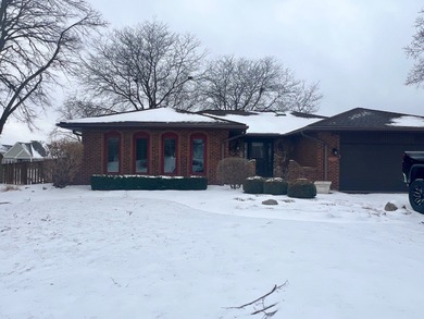 (private lake, pond, creek) Home For Sale in Lemont Illinois