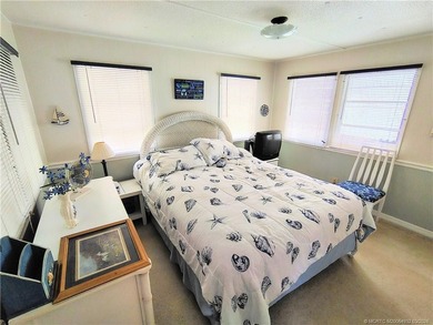 Great remodeled 2 bedroom 2 bath home. Pass thru from kitchen to - photo 31