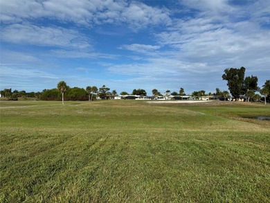 Build your dream home on this beautiful golf-course-front lot in - photo 11