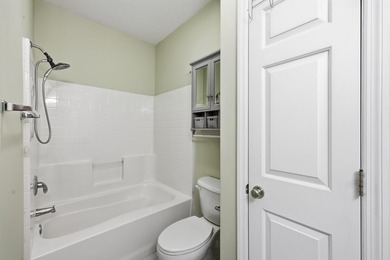 Looking for a quiet community where neighbors are homeowners - photo 13