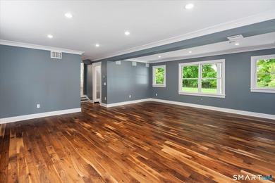 Beautifully updated 4/5 bedroom 4 1/2 bath residence offering a - photo 13