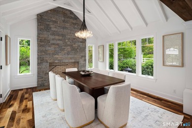 Beautifully updated 4/5 bedroom 4 1/2 bath residence offering a - photo 16