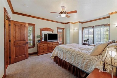 Stunning McCall Condo in Unbeatable Location -Nestled just 1/4 - photo 17