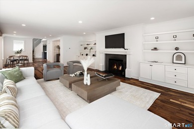 Beautifully updated 4/5 bedroom 4 1/2 bath residence offering a - photo 20