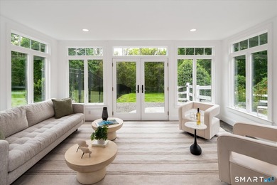 Beautifully updated 4/5 bedroom 4 1/2 bath residence offering a - photo 22