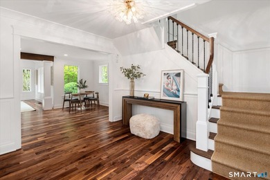 Beautifully updated 4/5 bedroom 4 1/2 bath residence offering a - photo 23