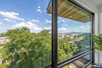 This truly unique, ultra high-end newer construction smart home - photo 25