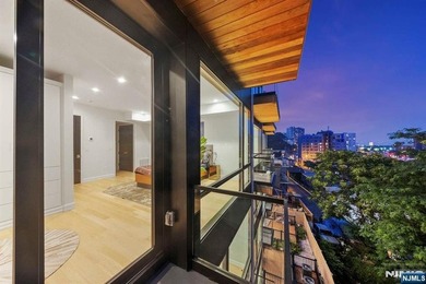 This truly unique, ultra high-end newer construction smart home - photo 27