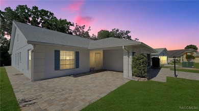 (private lake, pond, creek) Home For Sale in Hudson Florida