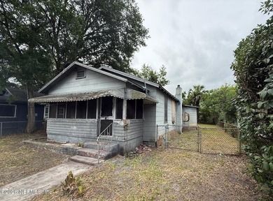 Excellent opportunity for the savvy investor Buyer. North End - photo 3