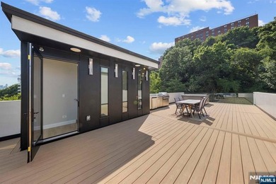 This truly unique, ultra high-end newer construction smart home - photo 43