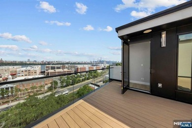 This truly unique, ultra high-end newer construction smart home - photo 44