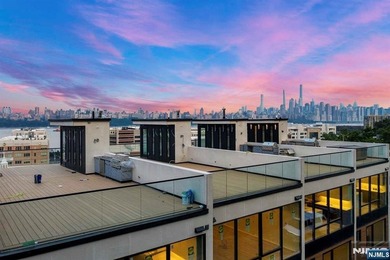 This truly unique, ultra high-end newer construction smart home - photo 48