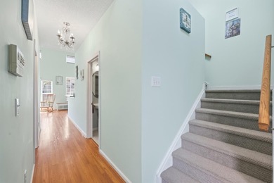 Looking for a quiet community where neighbors are homeowners - photo 54