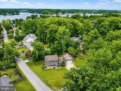 Nestled in the highly sought-after, water-privileged community - photo 3