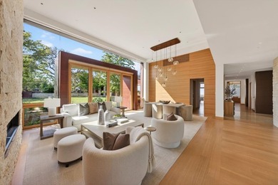 Privately gated and custom built by Conrado Home Builders, this - photo 6