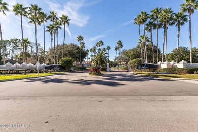 Beautifully updated 2BR/2BA condo in the highly sought-after - photo 10