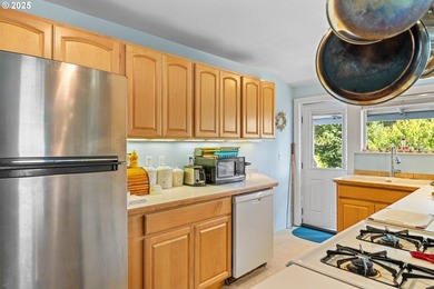 First time on the market in 47 years! This well-kept and nicely - photo 12