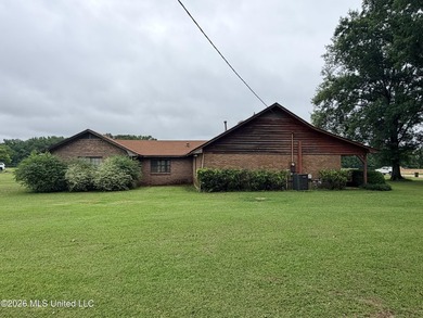 This offering is incredibly located on a primary arterial road - photo 18