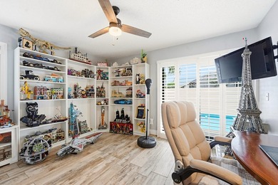 Welcome to this charming single-story residence in North Palm - photo 21