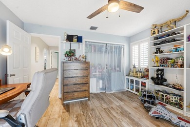 Welcome to this charming single-story residence in North Palm - photo 22