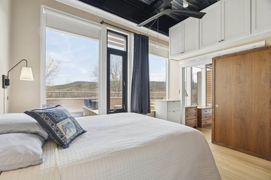 Make your new home or pied-a-terre one of the few industrial - photo 28