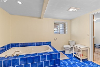 First time on the market in 47 years! This well-kept and nicely - photo 29
